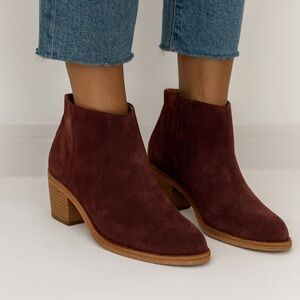 Kork-Ease Velma Burgundy Suede Ankle Booties Block Heel Elastic Gore Size 7